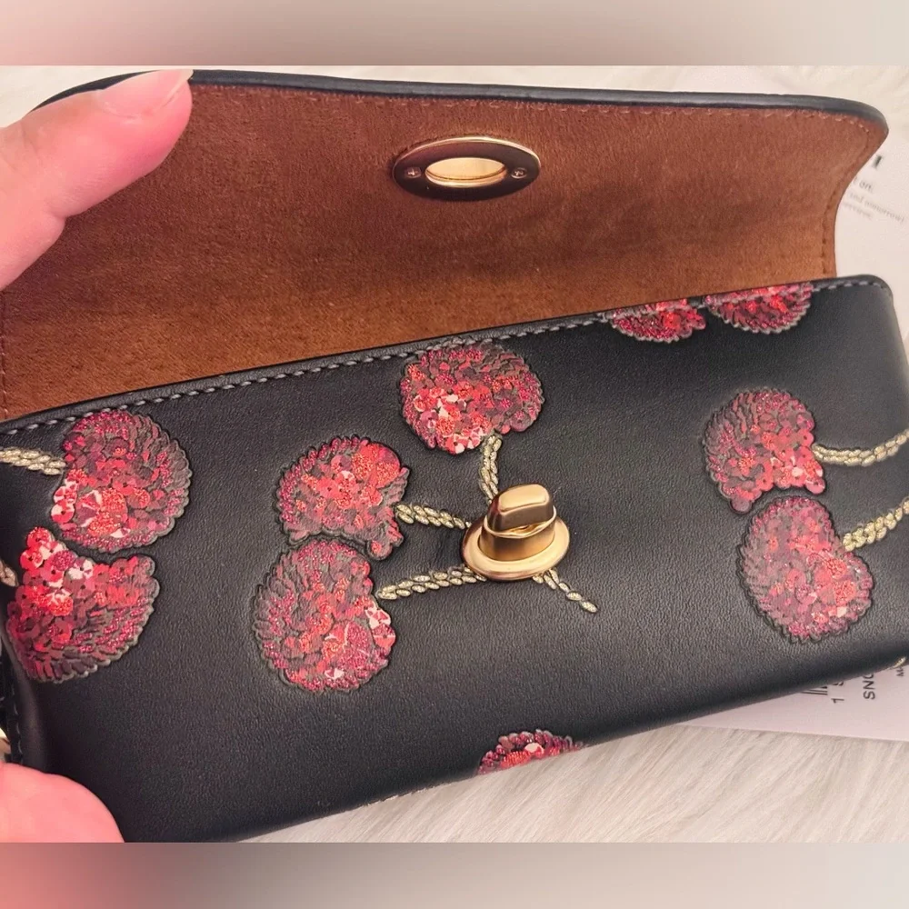 Coach Sunglass Case With Cherry Print CDD74 NWT - Picture 8 of 9